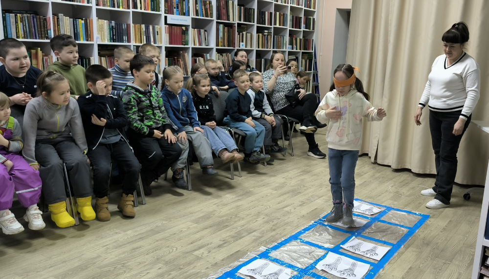 Познавательный час «Весна-красна»
