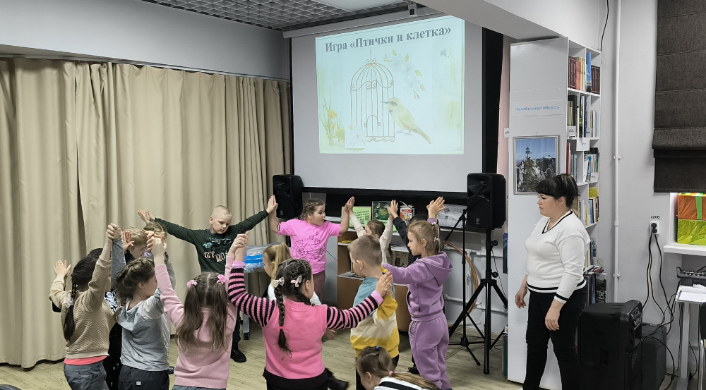 Познавательный час «Весна-красна»