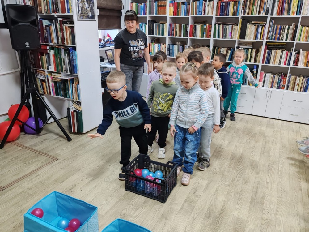Библиотечный урок “Приходите, ребятишки! Ждем, скучаем. Ваши книжки!”