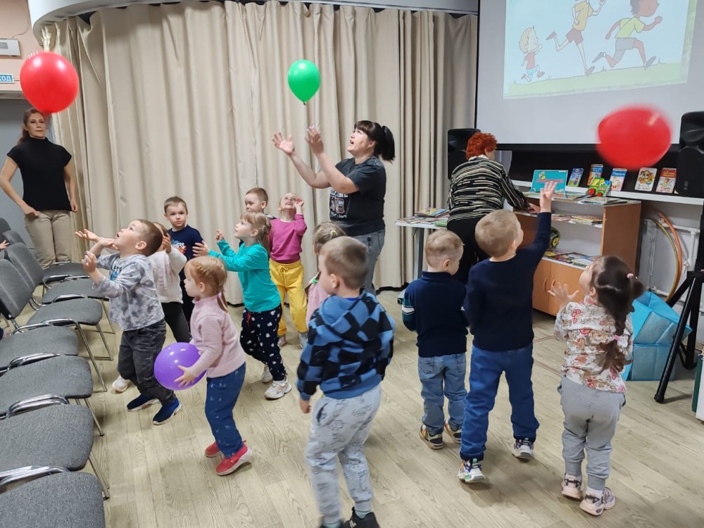 Библиотечный урок “Приходите, ребятишки! Ждем, скучаем. Ваши книжки!”