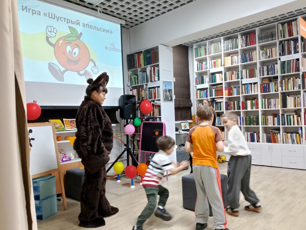 Чебурашка приглашает друзей на День рождения