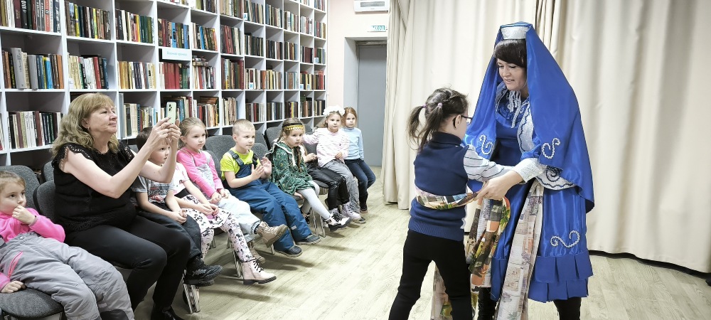 Фестиваль национальных культур «Златоуст многоликий» в библиотеке