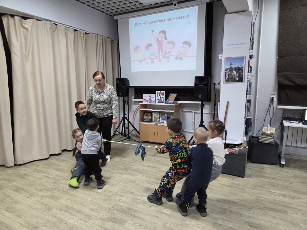 Познавательный час «Народов много – страна одна!»