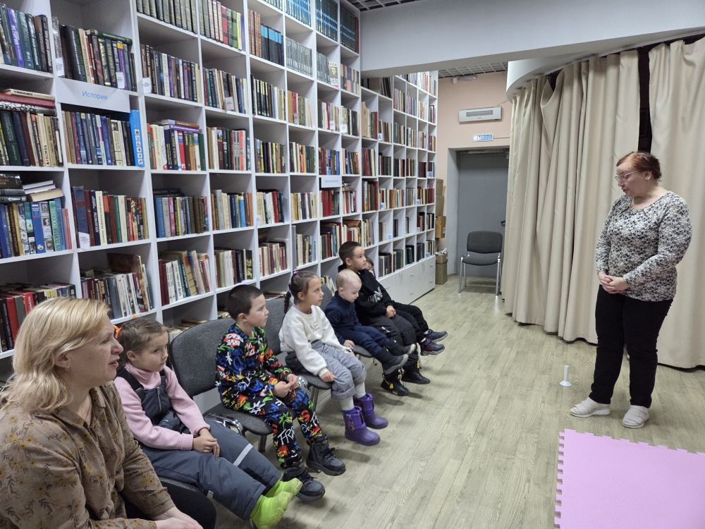 Познавательный час «Народов много – страна одна!»