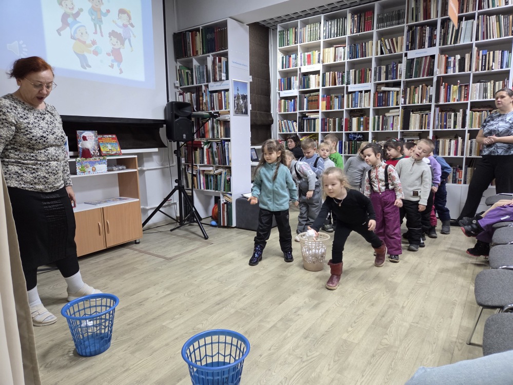 «С днем рождения, Дедушка Мороз!»