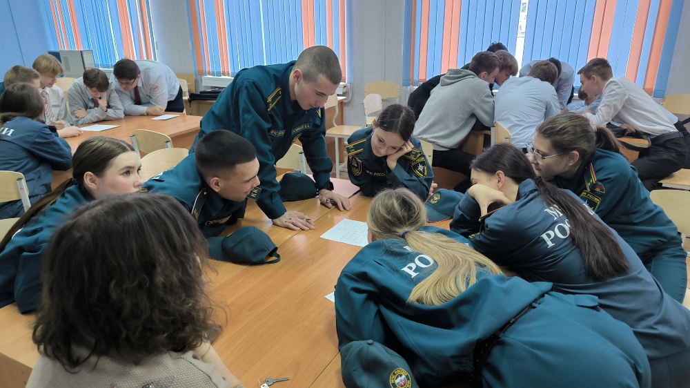 Час вопросов и ответов «Что ты должен знать о Конституции Российской Федерации»