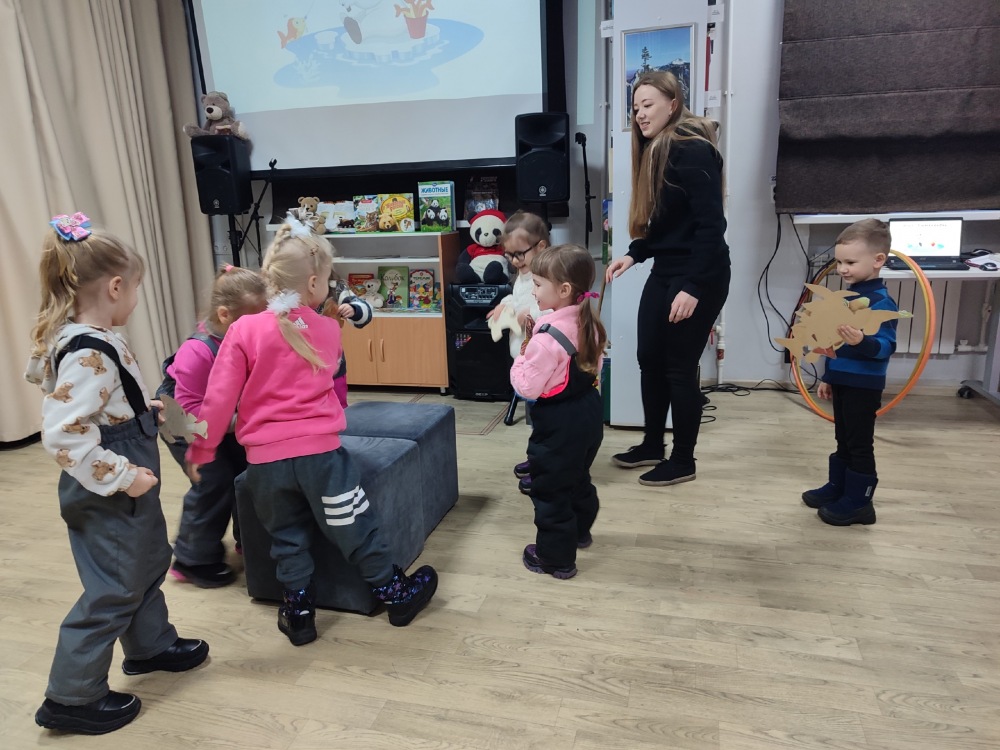 Познавательный час «В гостях у мишки»