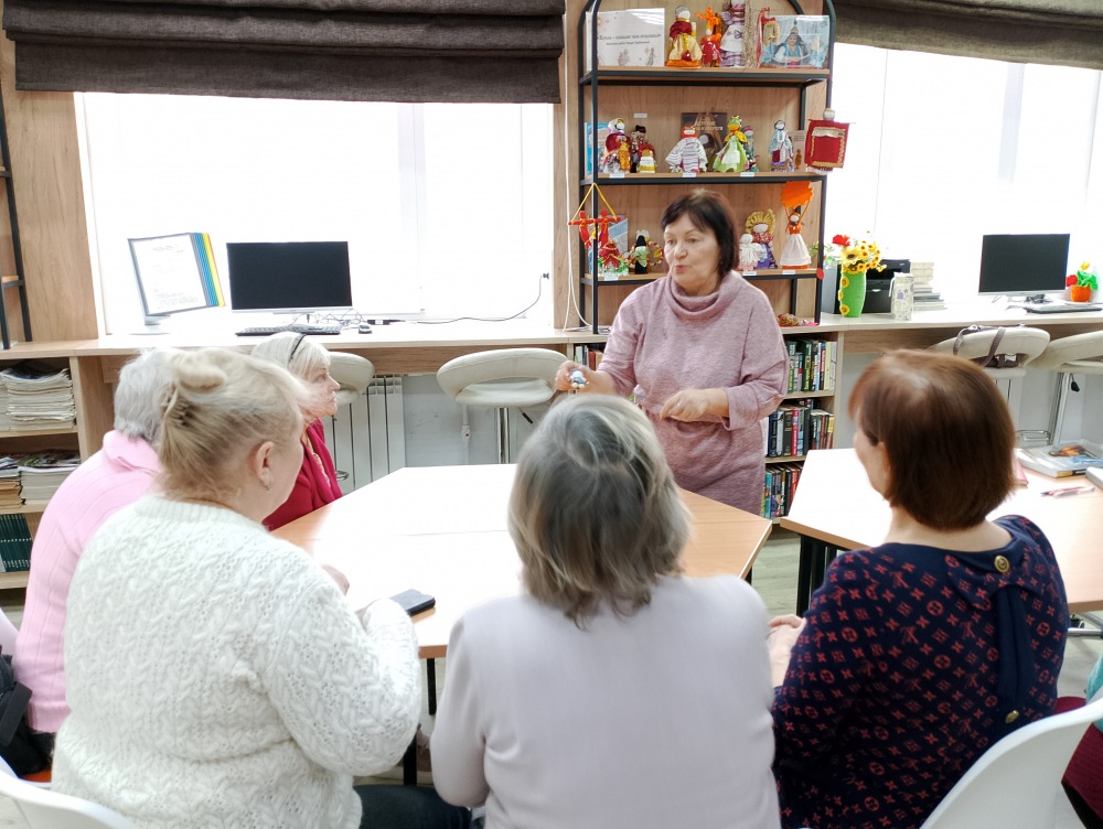 Лидия Трубакова и её обережные куклы